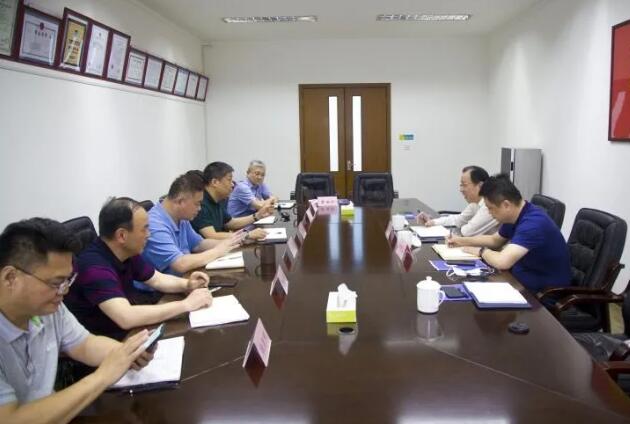 上海市保安服務(wù)行業(yè)協(xié)會(huì)走訪(fǎng)調(diào)研上海市浦東新區(qū)保安服務(wù)公司